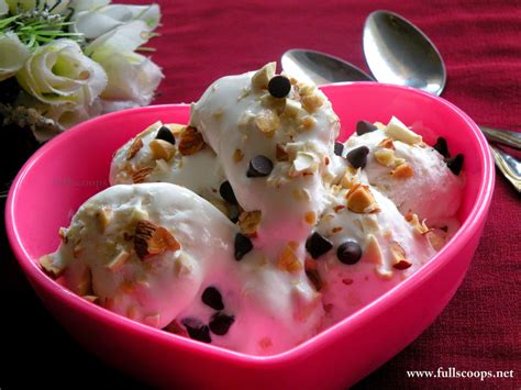 Vanilla Ice Cream Recipe ~ Full Scoops - A food blog with easy,simple & tasty recipes!