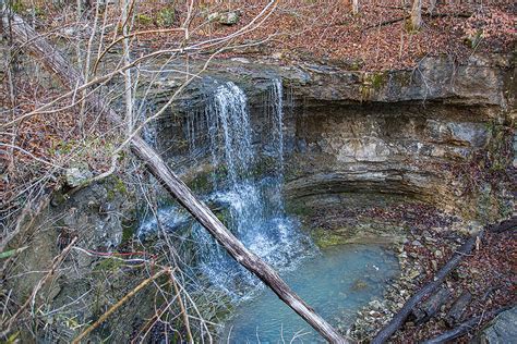 Hemmed In Hollow Falls - The Tallest In Arkansas - Lost In The Ozarks