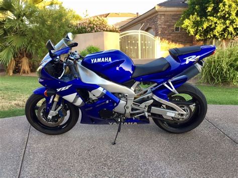 2000 Yamaha R1 Blue All Stock 1000cc Very Low Miles for sale