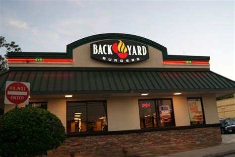 I love their burgers. | Backyard, Backyard burger, Yard