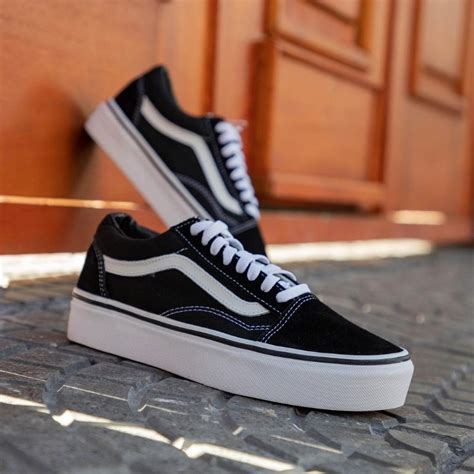 Jual VANS AUTENTIC CLASIC Sepatu hitam putih sneakers pria cowok ...