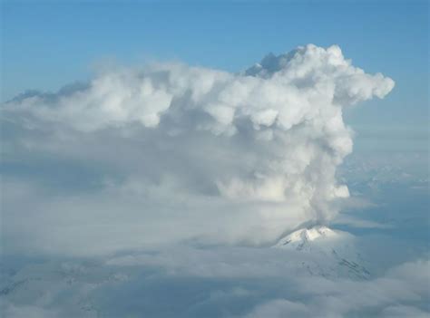 Sub-Plinian Eruptions (U.S. National Park Service)