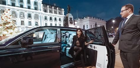 5 Reasons to Hire a Luxury Chauffeur Service in London | AZ Luxe