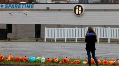 Why suspected Maine gunman allegedly targeted bowling alley, bar - X101 Always Classic - WXHC.com