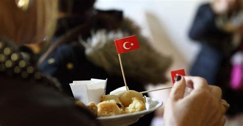 Traditional Ottoman desserts, sweets debut in Italy | Daily Sabah