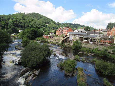 Llangollen Bridge in Llangollen - Tours and Activities | Expedia