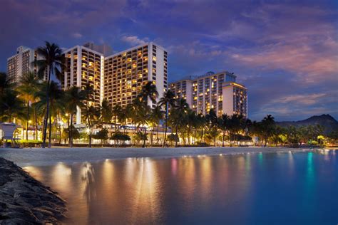 Honolulu, Hawaii Resort for Families | Waikiki Beach Marriott Resort & Spa