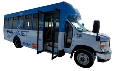 Calgary Airport Parking Shuttle Bus Tour by Park & Jet Calgary (YYC)