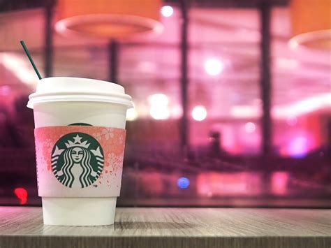 Starbucks Reveals Valentine's Day Menu