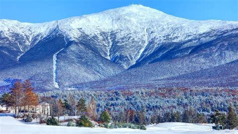 Mount Washington, known for extreme weather, records its snowiest June