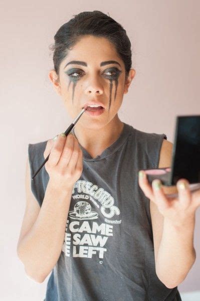 DIY Halloween Makeup - Halloween Costume Tutorial Zombie Halloween Makeup, Halloween Coustumes ...