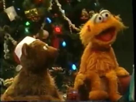 Baby Bear and Zoe in Elmo Saves Christmas | Sesame street, Baby bear, Elmo