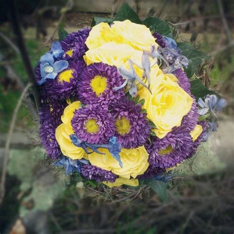 75 best Asters arrangement images on Pinterest | Bridal bouquets ...