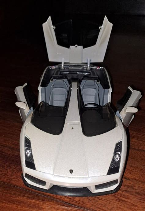 LAMBORGHINI CONCEPT S DIECAST MODEL CAR BY MONDO MOTORS SCALE DIECAST 1 ...