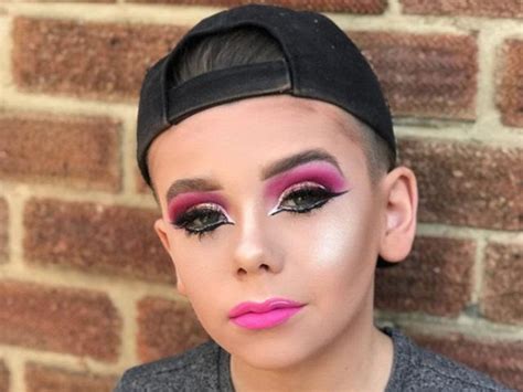 MuskegonPundit: Nolte: New York Times NAMBLA-izes Pre-Teen Boys Wearing Eye Makeup