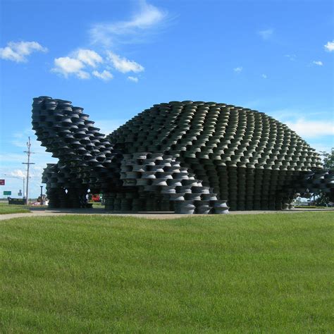 The 30 Weirdest Roadside Attractions in the Midwest | North dakota ...