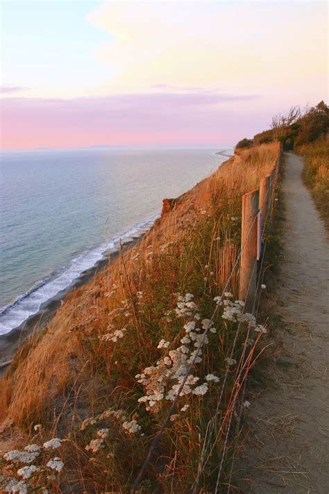 Travels with Twinkles: Dungeness Spit, Sequim and Olympic National Park