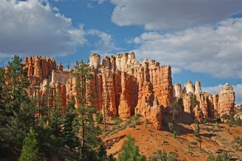 Mossy Cave Trail at Bryce Canyon – Yellow Van Travels