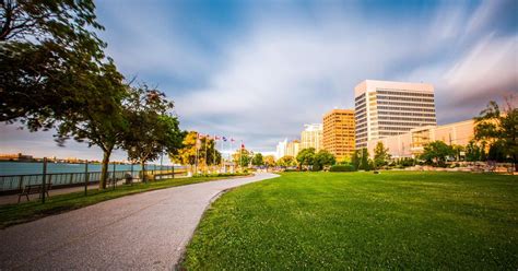 16 Best Hotels in Windsor, Ontario. Hotels from C$ 70/night - KAYAK