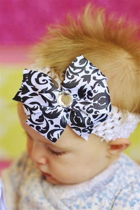 Pin by robin urban on Baby Clothes :) | Kids hair bows, Baby bows, Baby girl hair bows