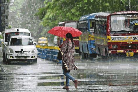 Weather Update: Alipore Weather office predicts rain in South Bengal