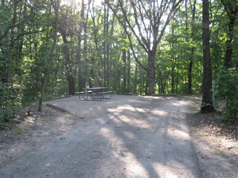 Take a trip to Lithia Springs Campground - Outdoorsy in Shelbyville, IL | Outdoorsy