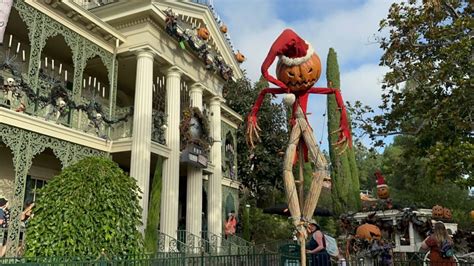 PHOTOS, VIDEO: Haunted Mansion Holiday ‘Nightmare Before Christmas ...