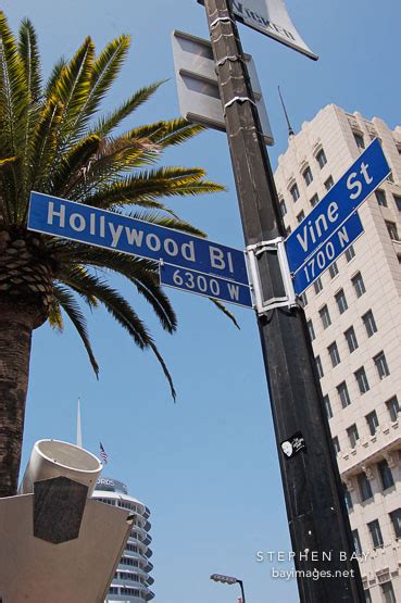 Photo: Hollywood and Vine street sign. Hollywood, California, USA.