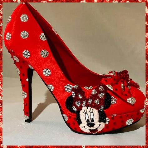 Handmade Minnie Mouse HeelsMinnie Mouse Polka Dot | Etsy | Disney heels, Minnie mouse shoes ...