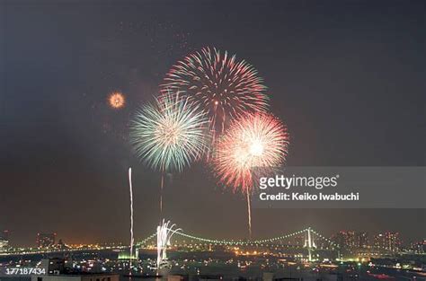 3,148 Tokyo Fireworks Stock Photos, High-Res Pictures, and Images - Getty Images