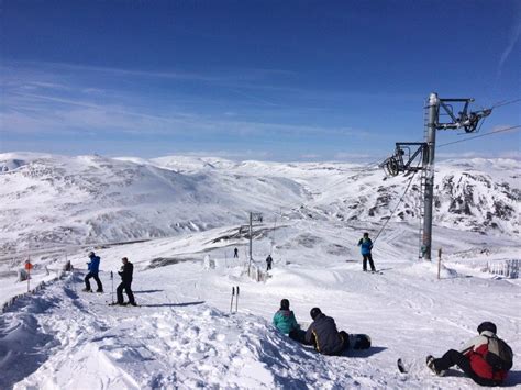 Spring Skiing at Glenshee Ski Centre - Glenbeag Mountain Lodges