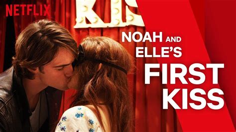 The Kissing Booth | Noah and Elle's First Kiss | Netflix - YouTube