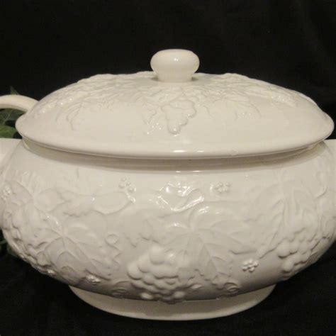 Soup Tureen - Etsy