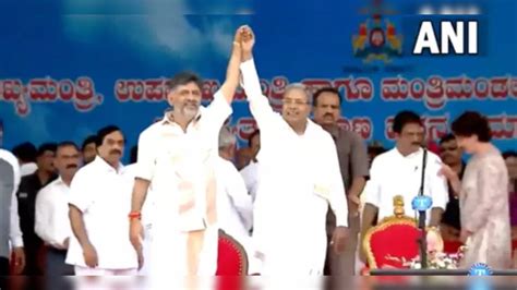 Karnataka CM Oath Ceremony LIVE: Karnataka Finally Gets New Govt Amid Opposition's Show Of Unity ...