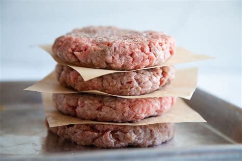 How To Boil Hamburger Patties - Recipes.net