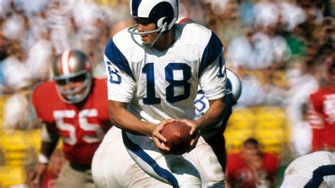 College Football HOF QB Roman Gabriel has died at 83: In memoriam