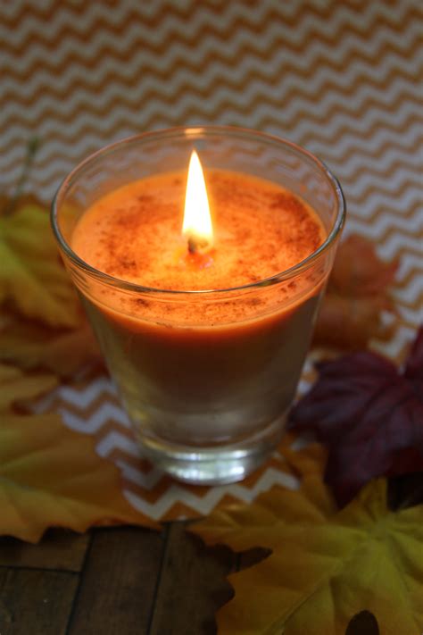 Southern Mom Loves: Make Your Own DIY Pumpkin Spice Candles This Fall!