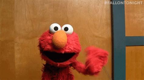 Hola GIF - Hola Saludo Elmo - Discover & Share GIFs | Gifts divertidos, Memes de animales ...