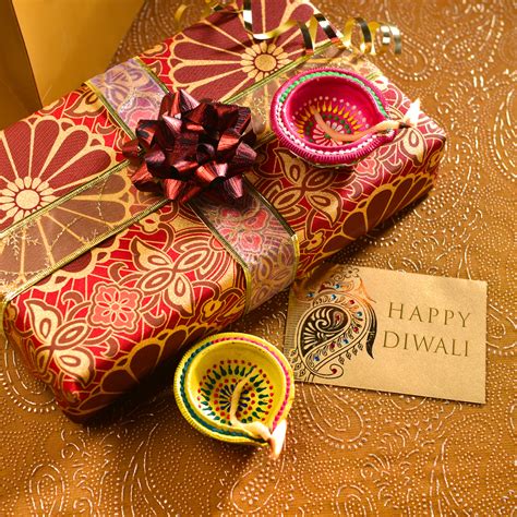 Diwali Office Gifts to Celebrate the Festival of Lights Brightly at the Workplace(Updated 2019)