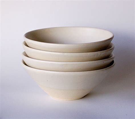 Small white bowls 2.5h x 6.25w White Bowls, Tableware, Dinnerware ...