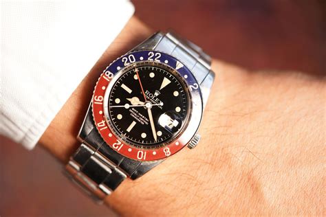 Rolex GMT-Master Reference 6542 "Bakelite" — Wind Vintage