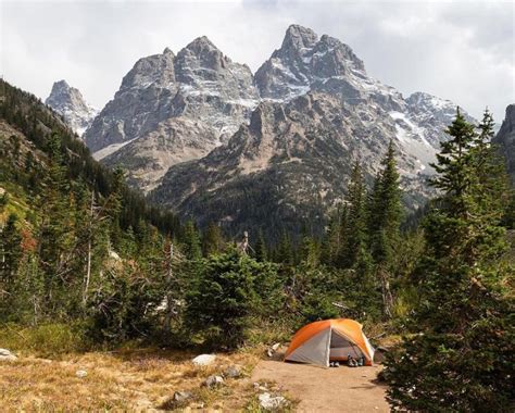 Get Away from it All on These Top Wyoming Backpacking Routes