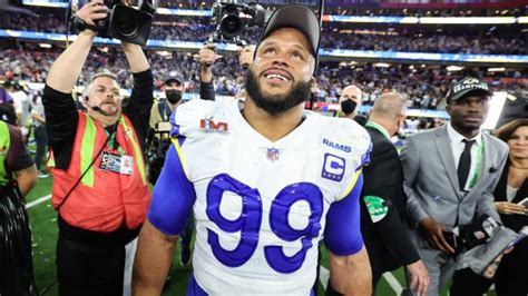 Aaron Donald stats: Where does future Hall-of-Famer rank all-time among ...