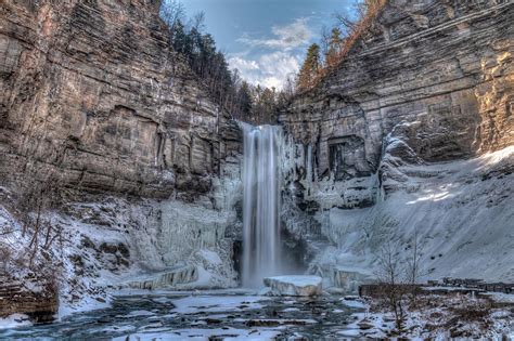 Taughannock Falls Winter Photograph by Chad Dikun