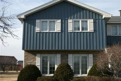 Guide to Vertical Siding for Homes