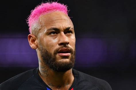 Neymar with pink hair | Neymar Jr - Brazil and PSG - 2022