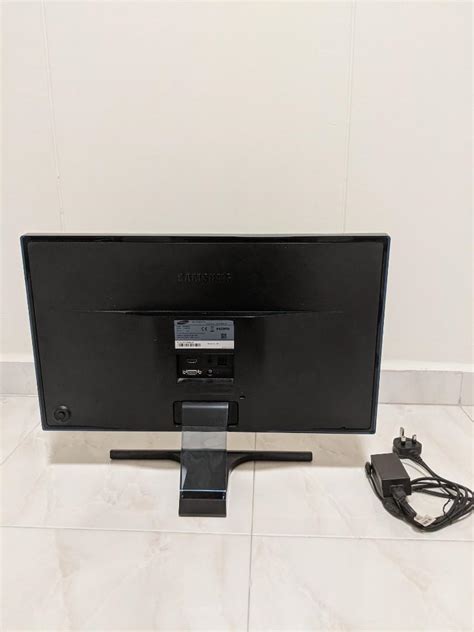 Samsung 24 inch desktop tv with vesa mount clamps, TV & Home Appliances ...