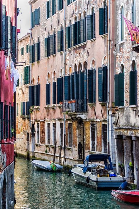 Houses on a Canal in Venice. Italy Stock Image - Image of color, architecture: 31939657