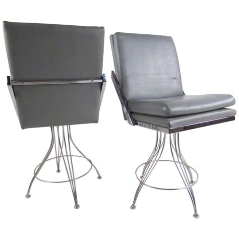 Pair of Modern Swivel Counter Stools For Sale at 1stDibs