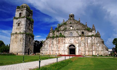 File:Paoay Church Ilocos Norte.jpg - Wikimedia Commons